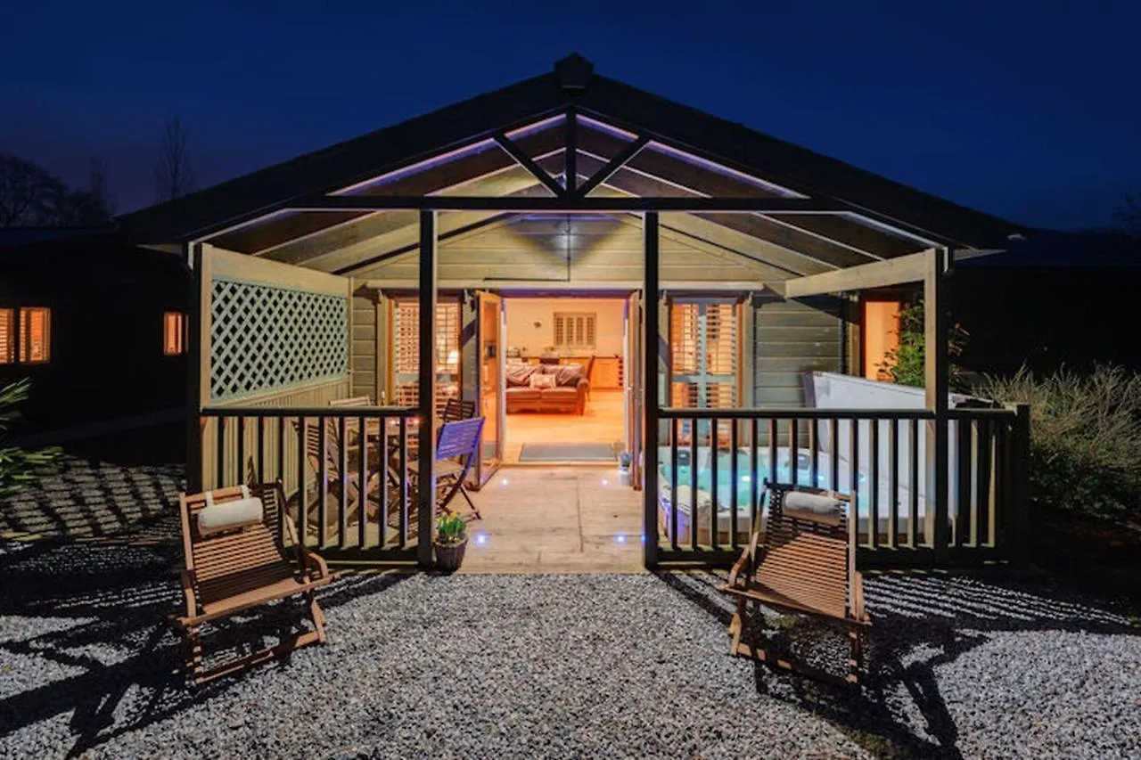 Heron Lodge, South View Lodges Exeter